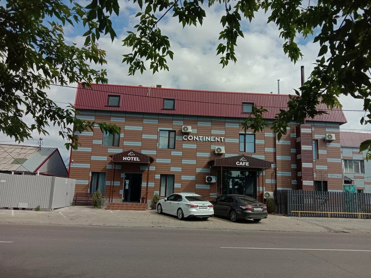  Гостиница Континент 